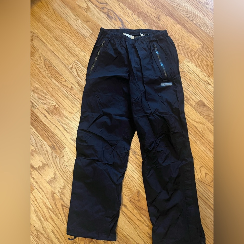 REI Men's Black rain pains  Joggers